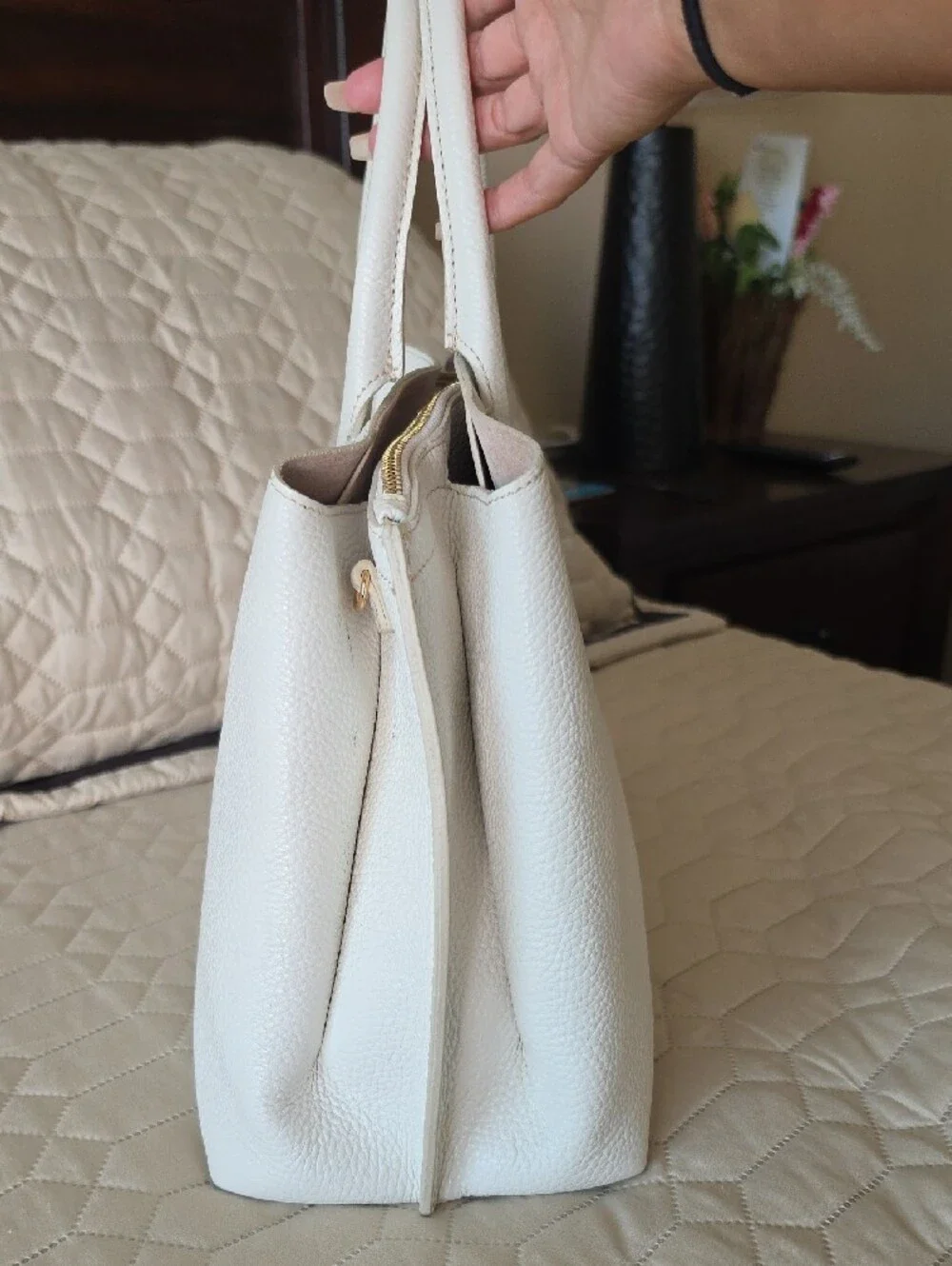 Iacucci White Leather Satchel Handbag